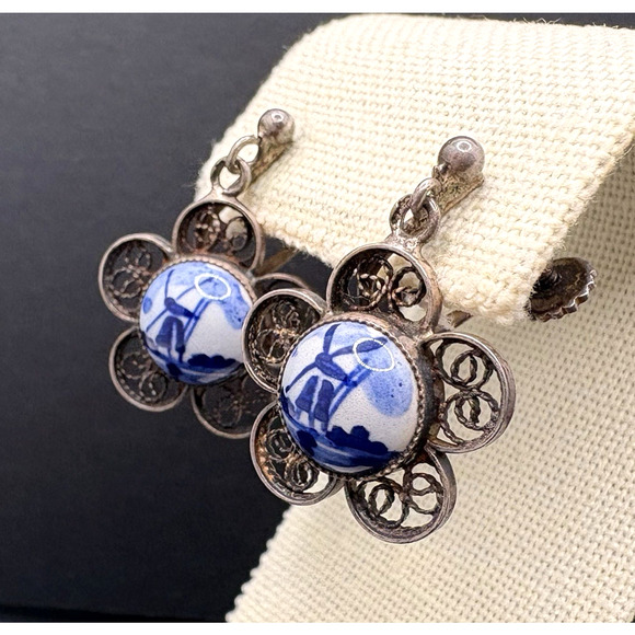 Vintage 835 Silver Delft Windmill Porcelain Dangle Screwback Earrings Signed - Picture 2 of 8